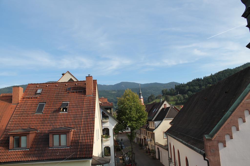Restaurant Hotel Zum Storchen Waldkirch Exterior foto